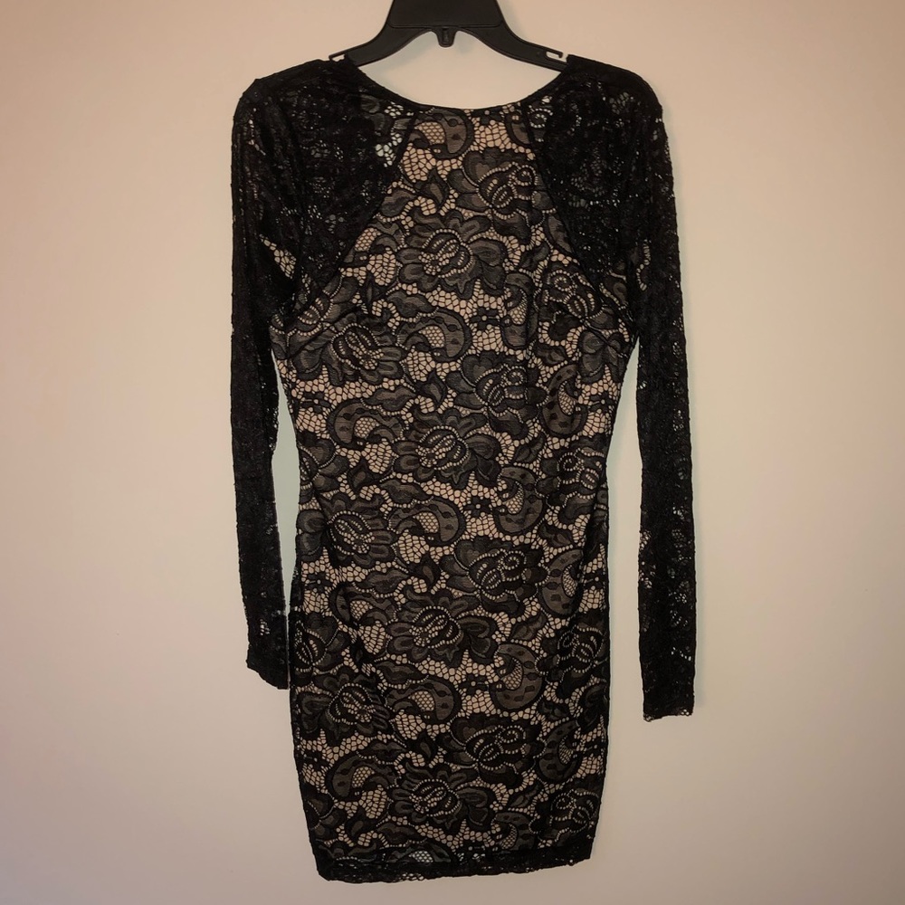 NWT Windsor long sleeve black & nude lacy dress